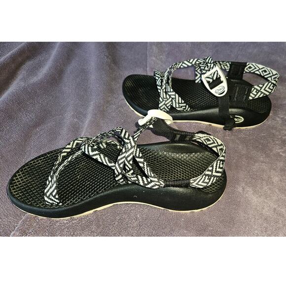 Chaco ZX/1 Classic Sandal Women's size 7 Black/White Jacquard Webbing Outdoor - Picture 3 of 5